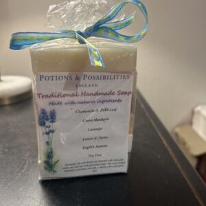 Potions And Possibilities England Handmade Soap- 6‎ 80g Bars